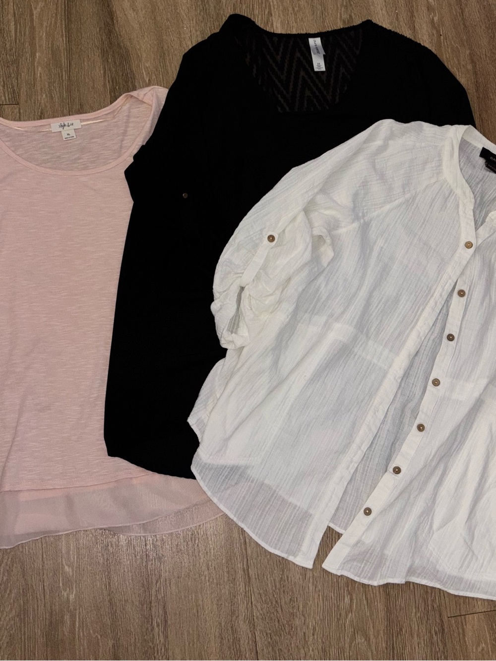 Women’s Plus Size Tops lot XL 2X Boho Casual Layered Gauze Pink Black White B14